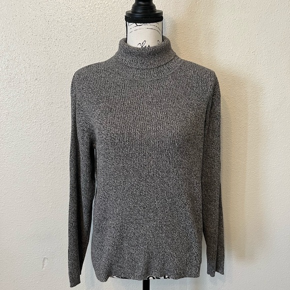 Liz Claiborne Lizsport Turtle Neck Sweater - Picture 3 of 7